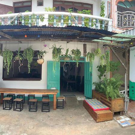 Albergue La Casa - Thakhek Exterior foto